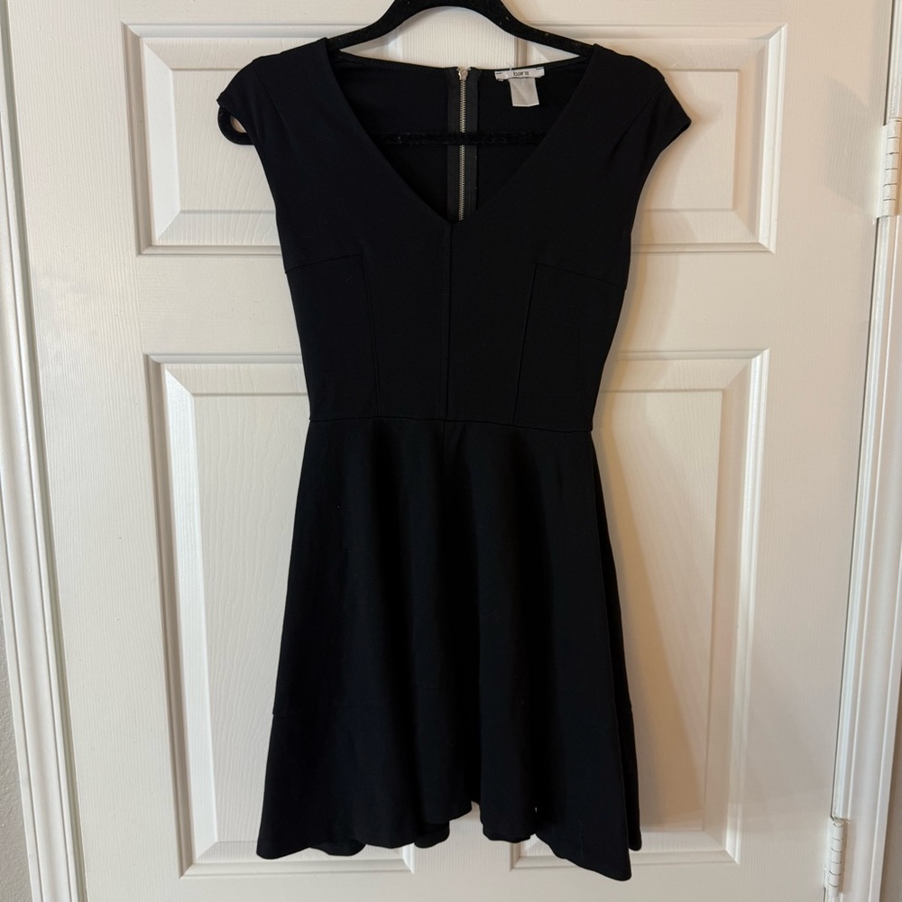 Bar III Black Fit and Flare Mini Dress V-Neck Cocktail